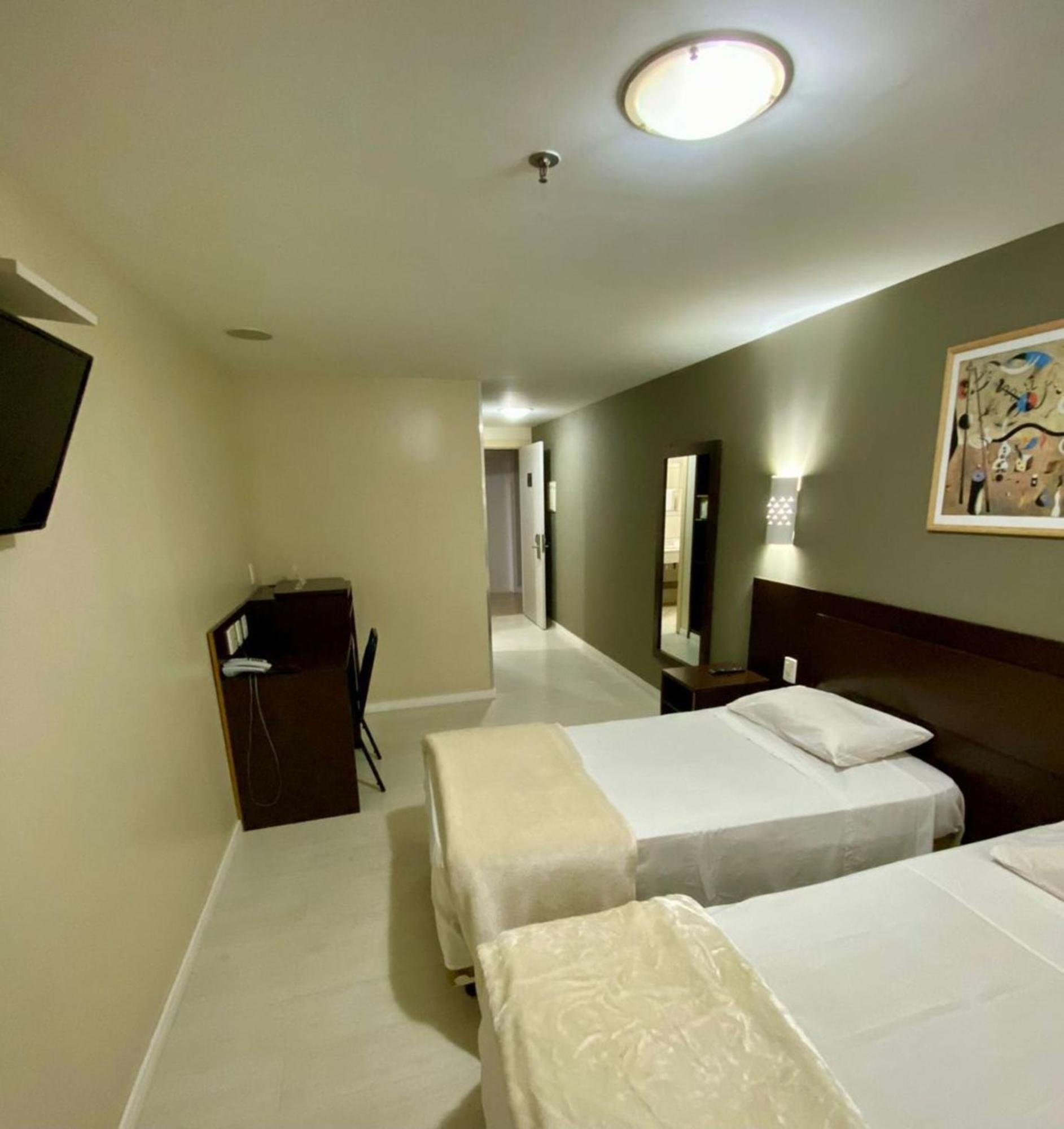 Coral Hotel proximo a Pucrs e Araujo Viana Porto Alegre Habitación foto